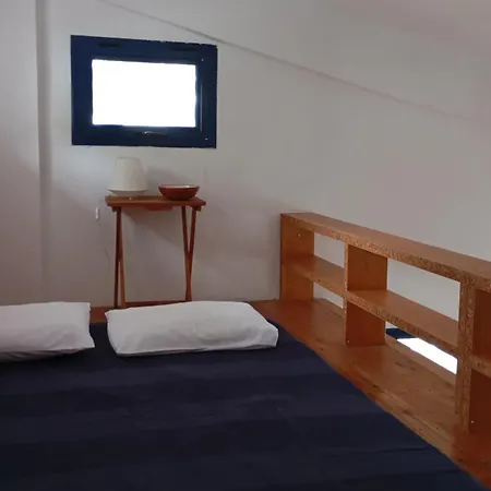 Vakantiehuis Vigla 4 Adults 2 Kids
