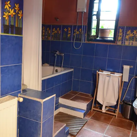 Vakantiehuis Vigla 4 Adults 2 Kids *